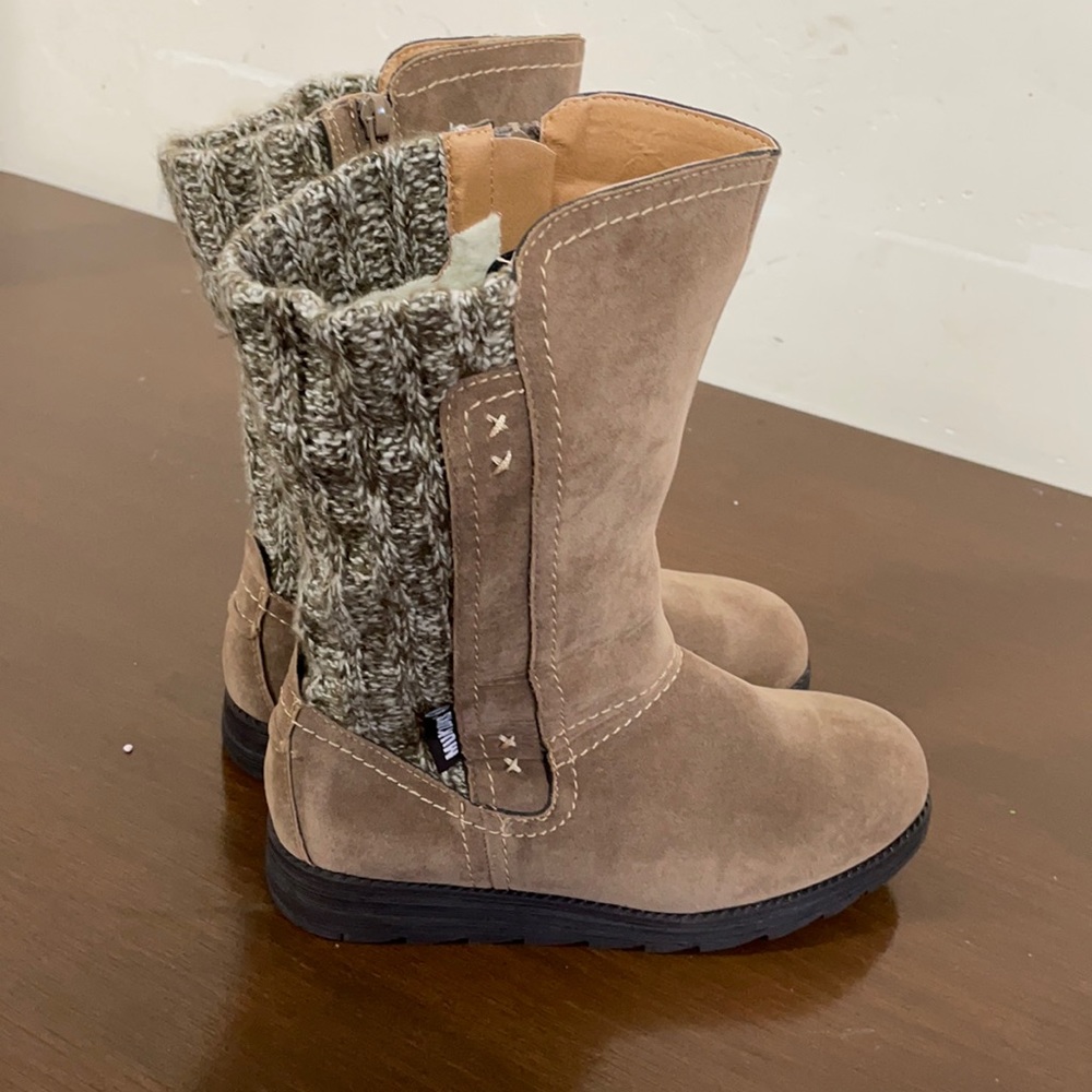 Muk luks boots